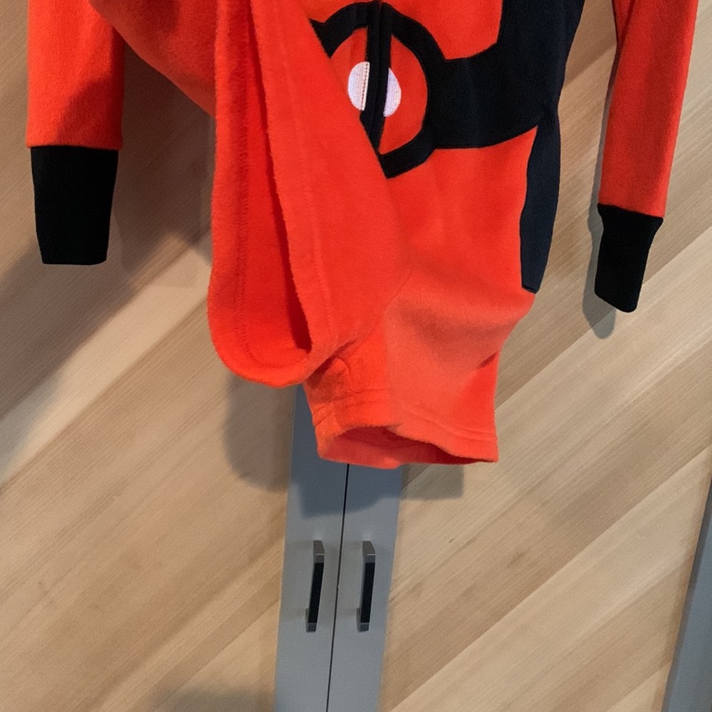 Marvel Deadpool Small Outfit - Picture 2 of 5